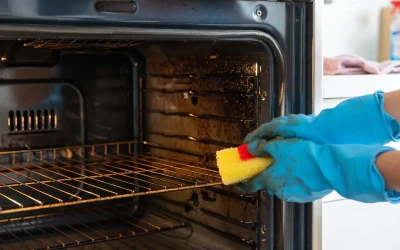 Nettoyer un Four Très Encrassé : Astuces Miracles sans Effort